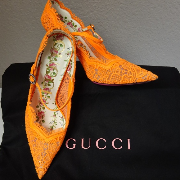 gucci virginia lace mary jane pumps